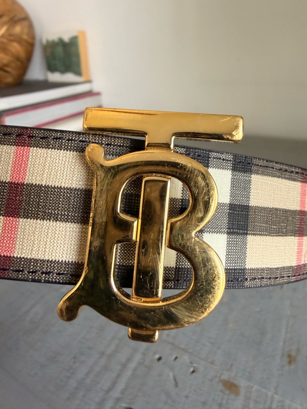 Burberry Black Leather & Beige Vintage Check Belt with Gold TB Buckle - Picture 6 of 6